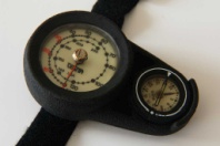 Tekna 240ft With Compass USA ca1980.jpg